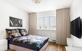 20M2 Studio, Near Chopin Airport, Cozy And Quiet